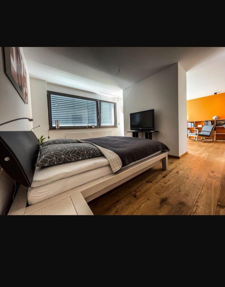 Zimmer - Modernes Apartment mit 45 qm. Straubing Extérieur photo
